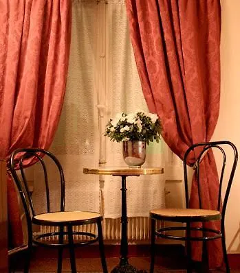 De Beaune Hotel 2*